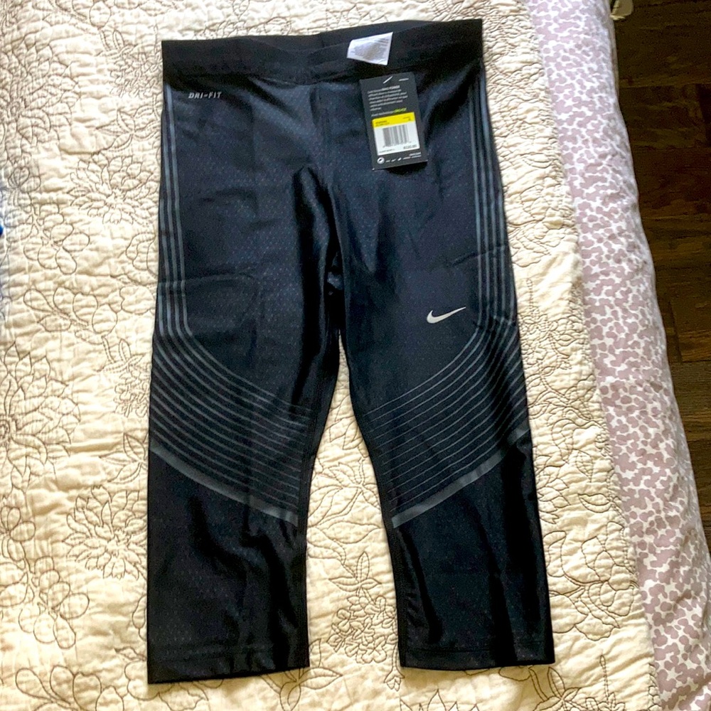 Nike Power Capri pants